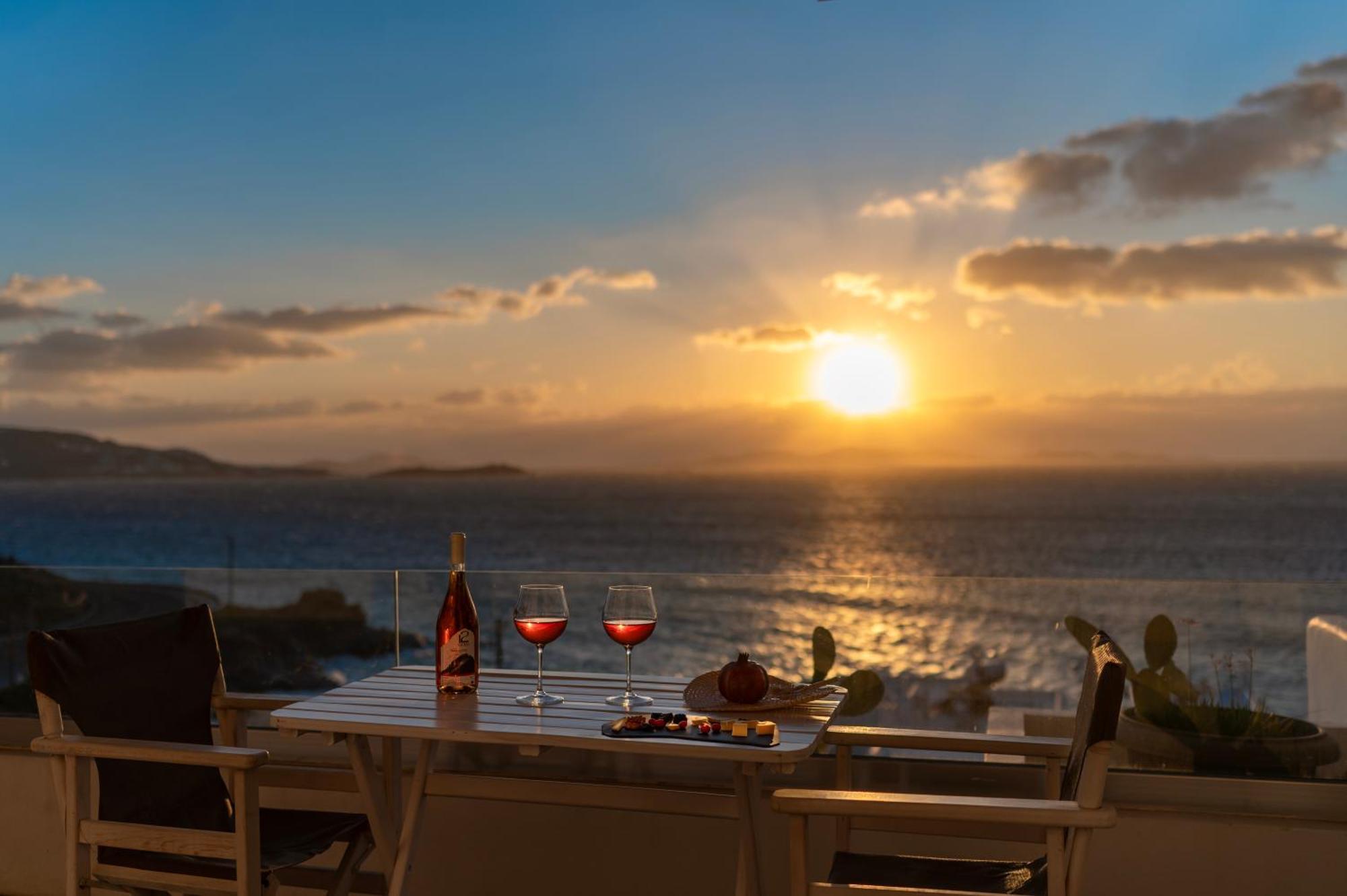 With-Inn Mykonos Suites Tourlos Extérieur photo