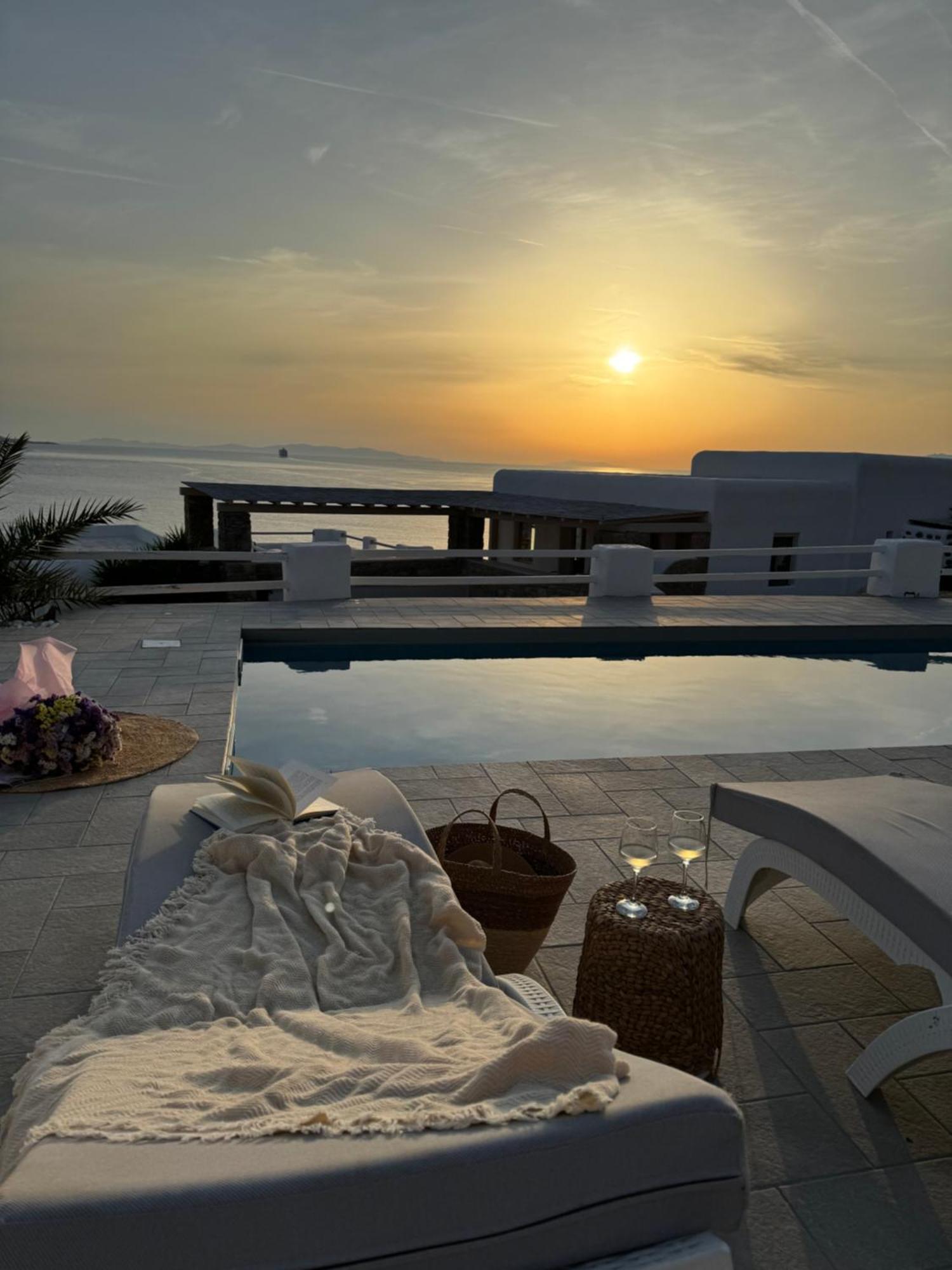 With-Inn Mykonos Suites Tourlos Extérieur photo