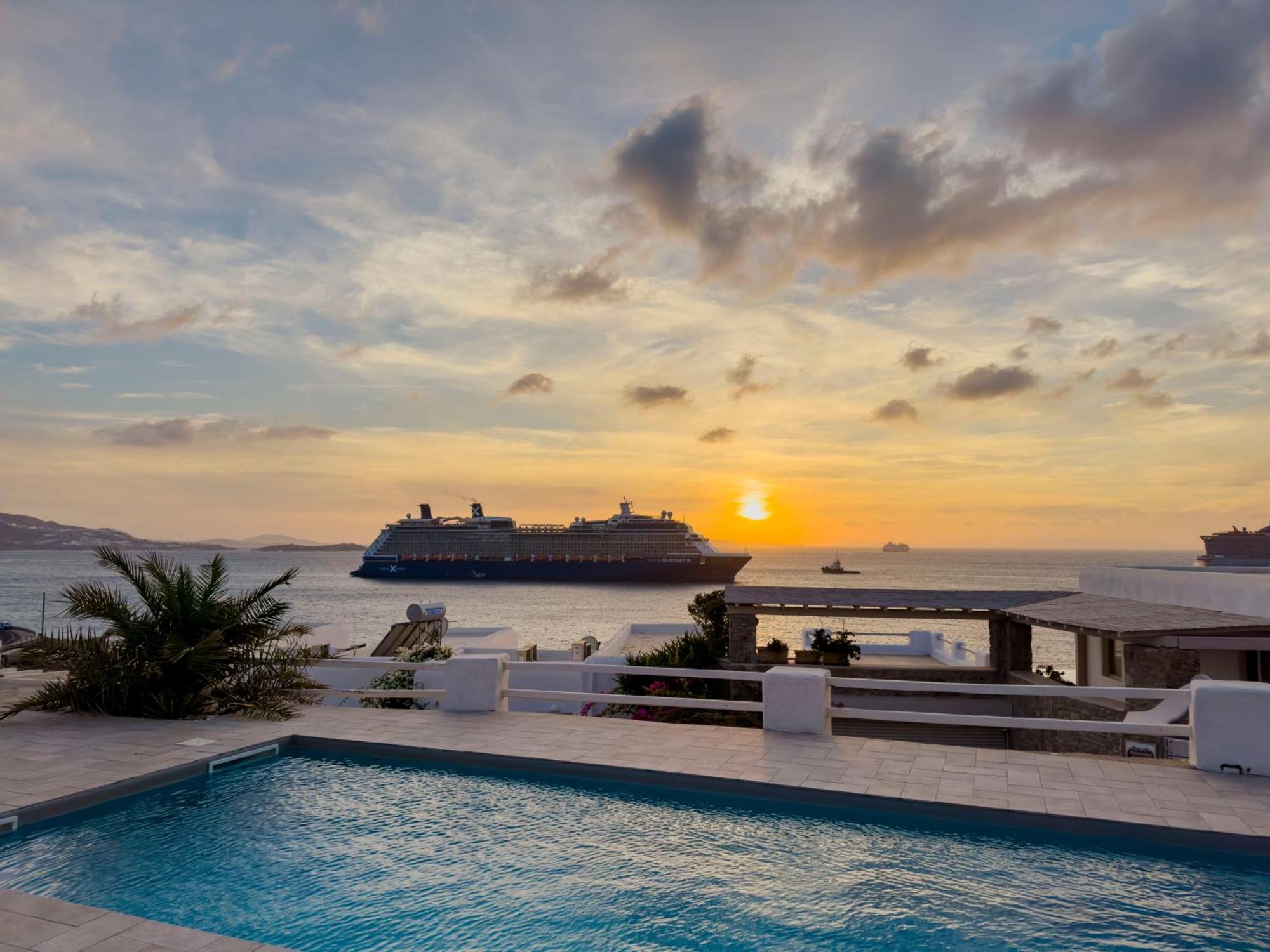With-Inn Mykonos Suites Tourlos Extérieur photo